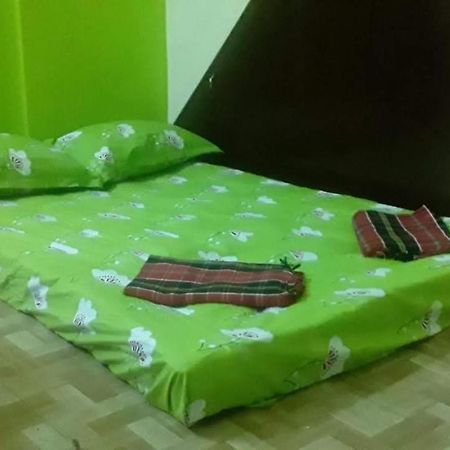 Elisa Home Stay Villa Puduccseri Kültér fotó